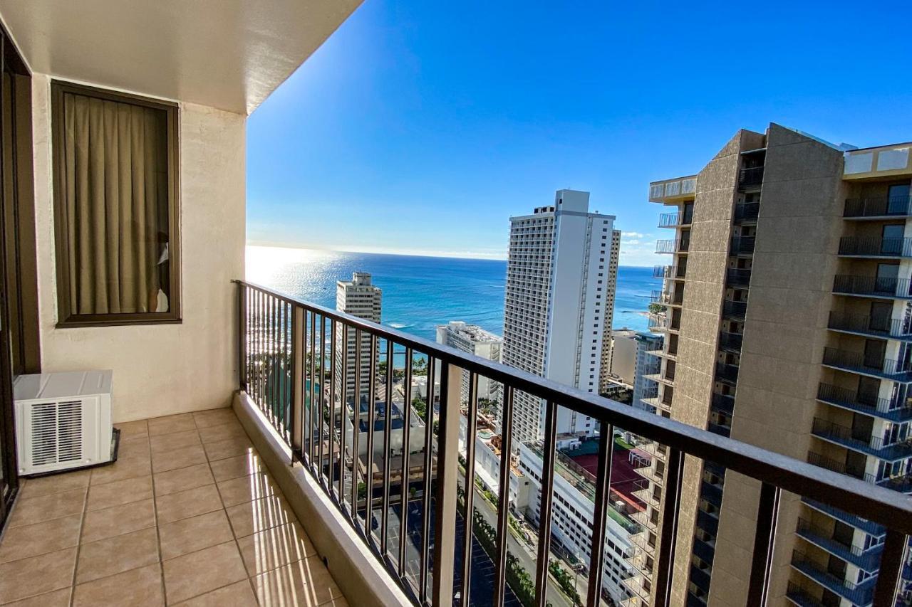The Makai Suite At The Waikiki Banyan Honolulu Dış mekan fotoğraf