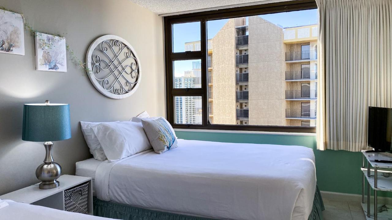 The Makai Suite At The Waikiki Banyan Honolulu Dış mekan fotoğraf